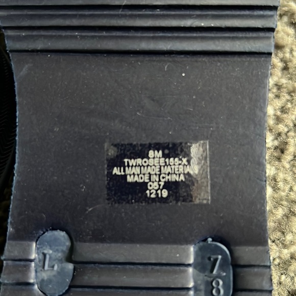 ❗️FINAL❗️ 🆕 Tommy Hilfiger Striped Plaid Flip Flops 8M - Picture 6 of 6